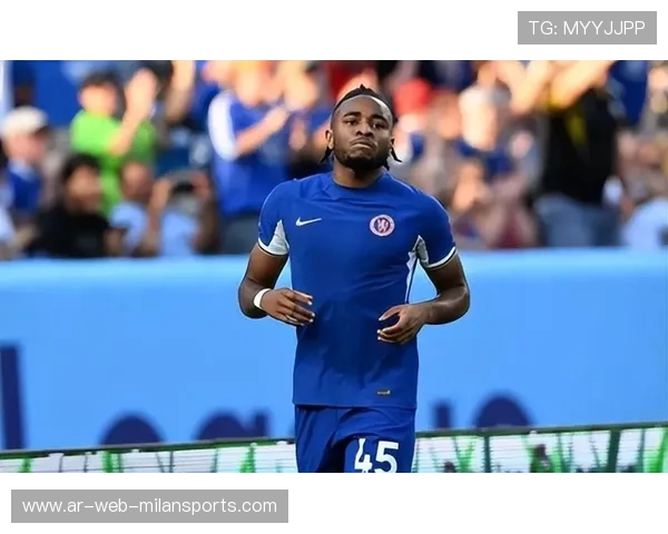 切尔西倒三角传中，恩昆库抢前点破门