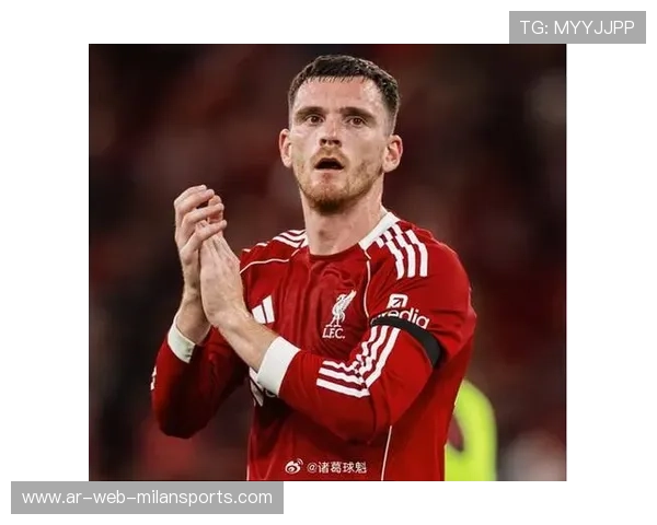 利物浦罗伯逊倒三角回敲创造机会,展现全能传球艺术