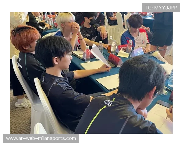 《青少年电竞培训：教育机构的新兴布局》，电竞青年训练营